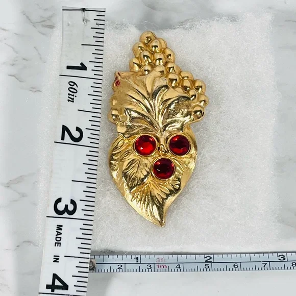 Vintage Leaf Brooch with Red Grape Accents - Picture 9 of 10